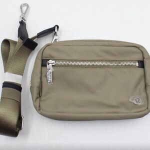 ❤️ Lululemon Everywhere Belt Bag EBB Convertible in Fawn Brown NWT